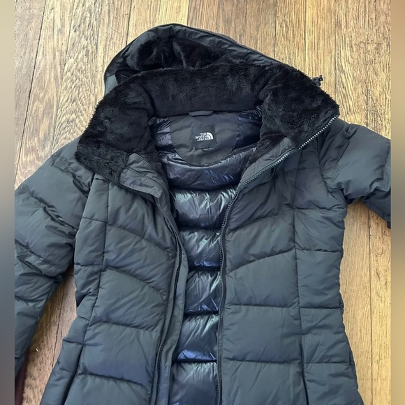 NORTH FACE WOMENS JACKET - Picture 2 of 7